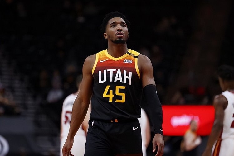 球队更多依 球队更多依