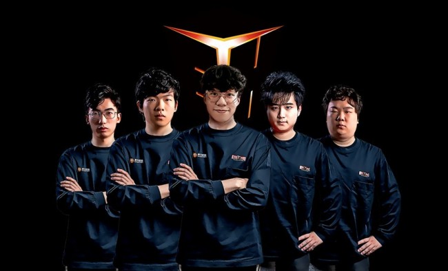 黄鸭组合 黄鸭组合