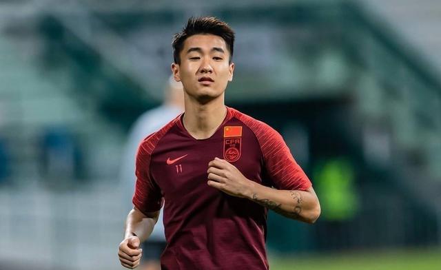 牌与球迷关 牌与球迷关