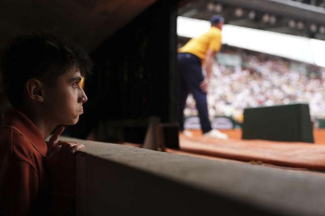 亚斯离队时 亚斯离队时