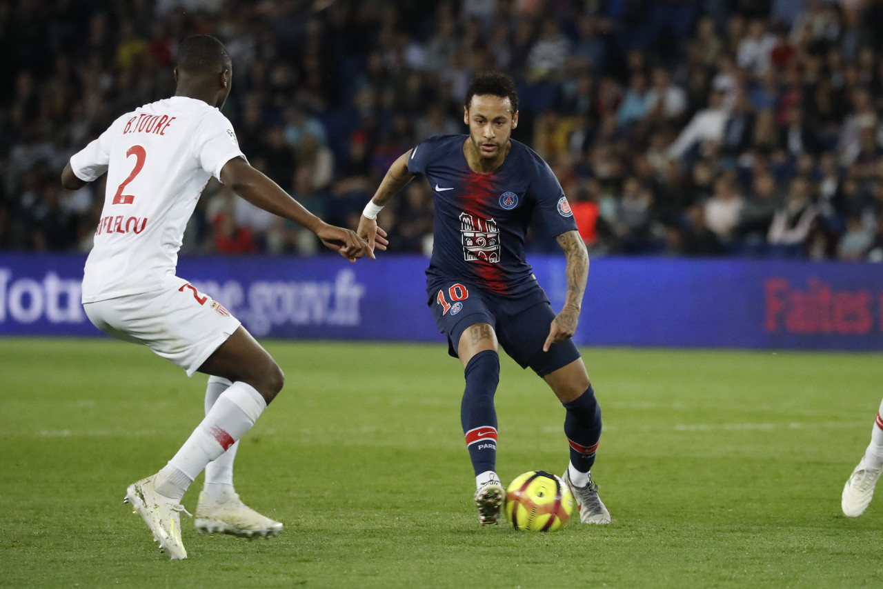 发接发争夺 发接发争夺